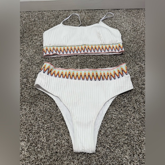 None Other - White Ribbed Two-Piece Bikini with Multicolor Zigzag Trim - Size L